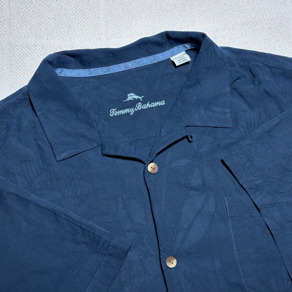 Tommy Bahama Hawaiian Camp Shirt Mens 2XL Floral Jacquard 100% Silk Navy Blue